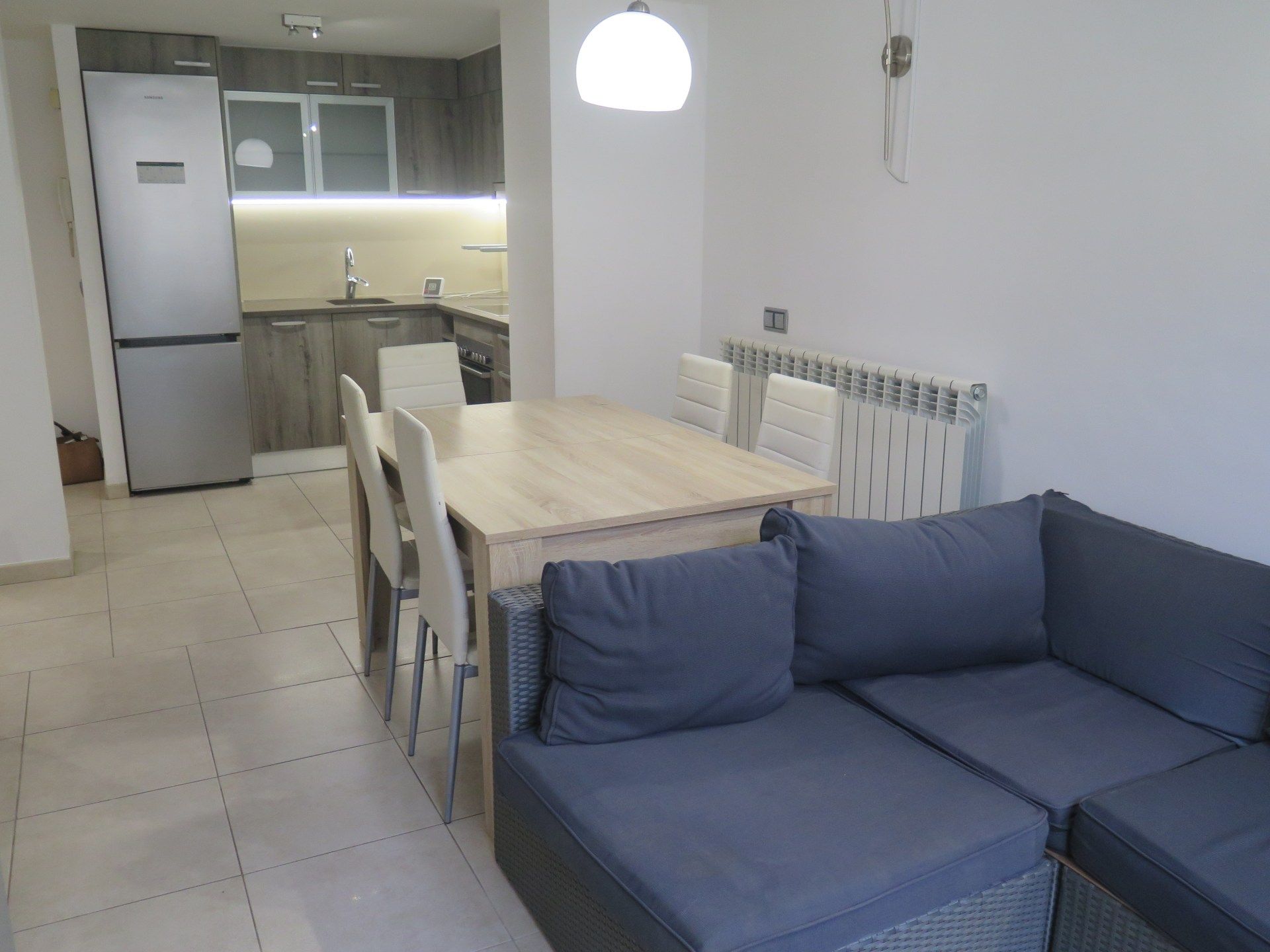 Sala d'estar de Dúplex de lloguer en Girona Capital amb Aire condicionat, Calefacció i Moblat