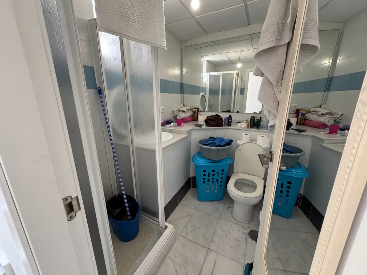 Baño de Estudio en venta en Guillena con Aire acondicionado y Trastero