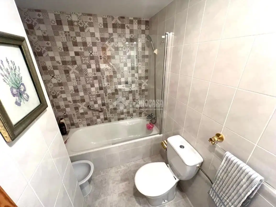 Baño de Piso en venta en Estepona
