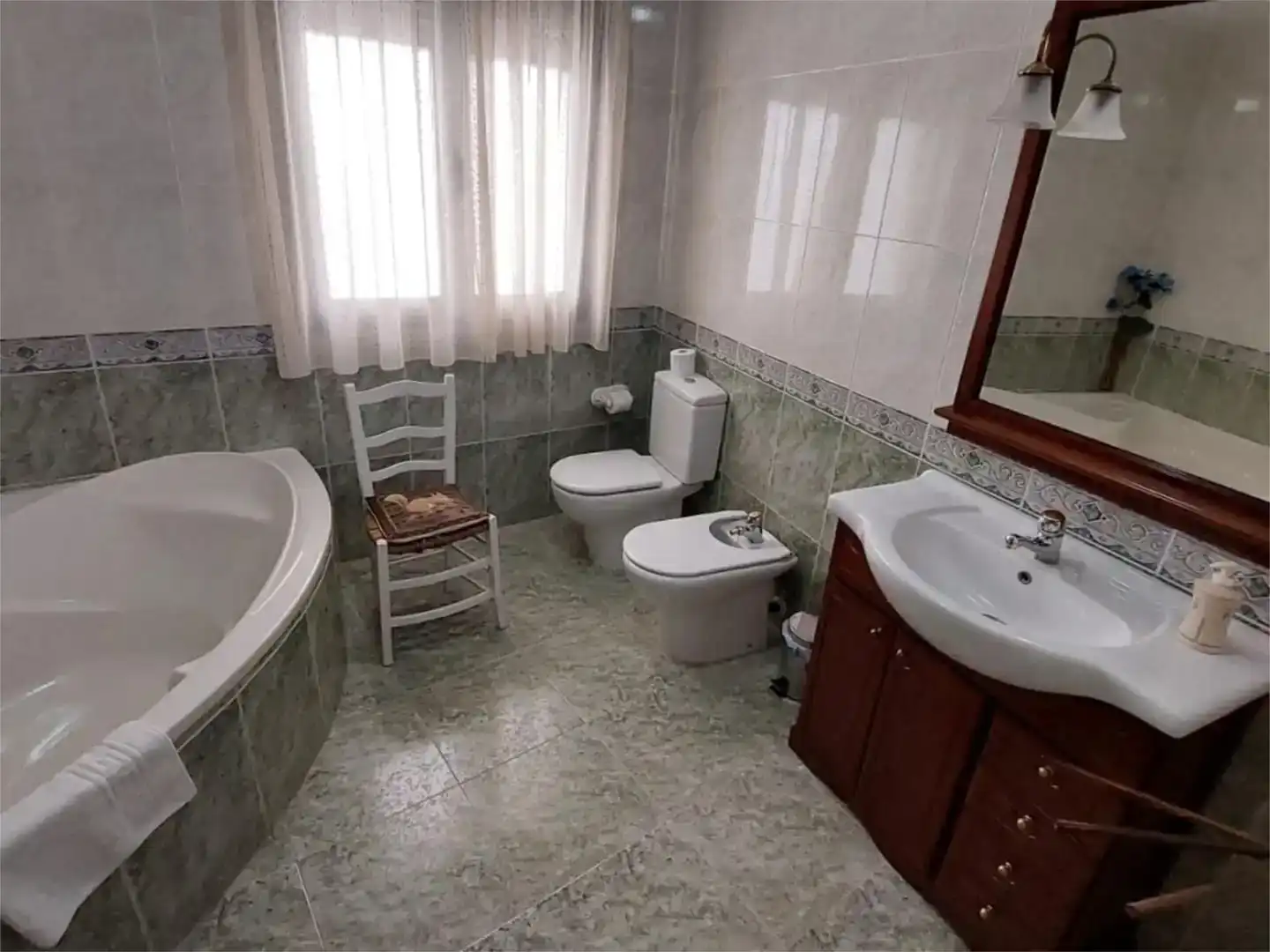 Bany de Casa o xalet en venda en Zarza de Granadilla amb Aire condicionat, Piscina i Balcó