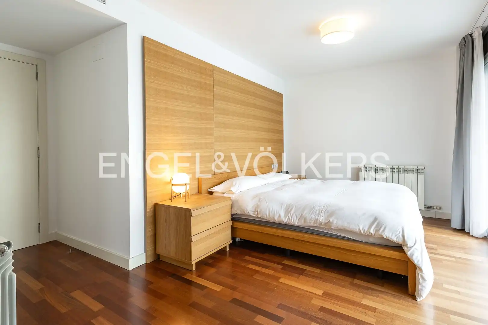 Habitación de Piso en venta en Sant Cugat del Vallès con Aire acondicionado, Calefacción y Jardín privado