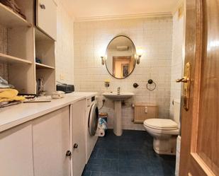 Bathroom of Flat for sale in Burgos Capital