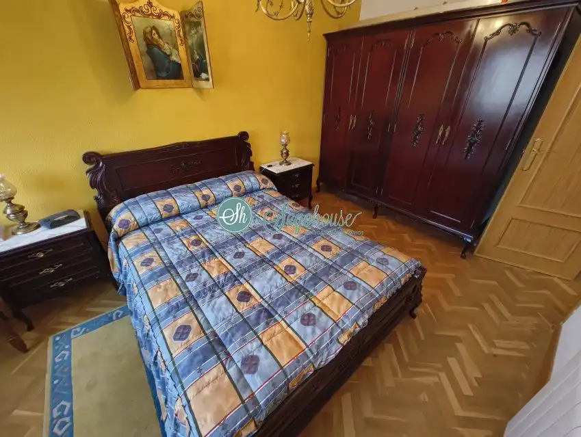 Dormitori de Pis en venda en Segovia amb Calefacció, Parquet i Moblat