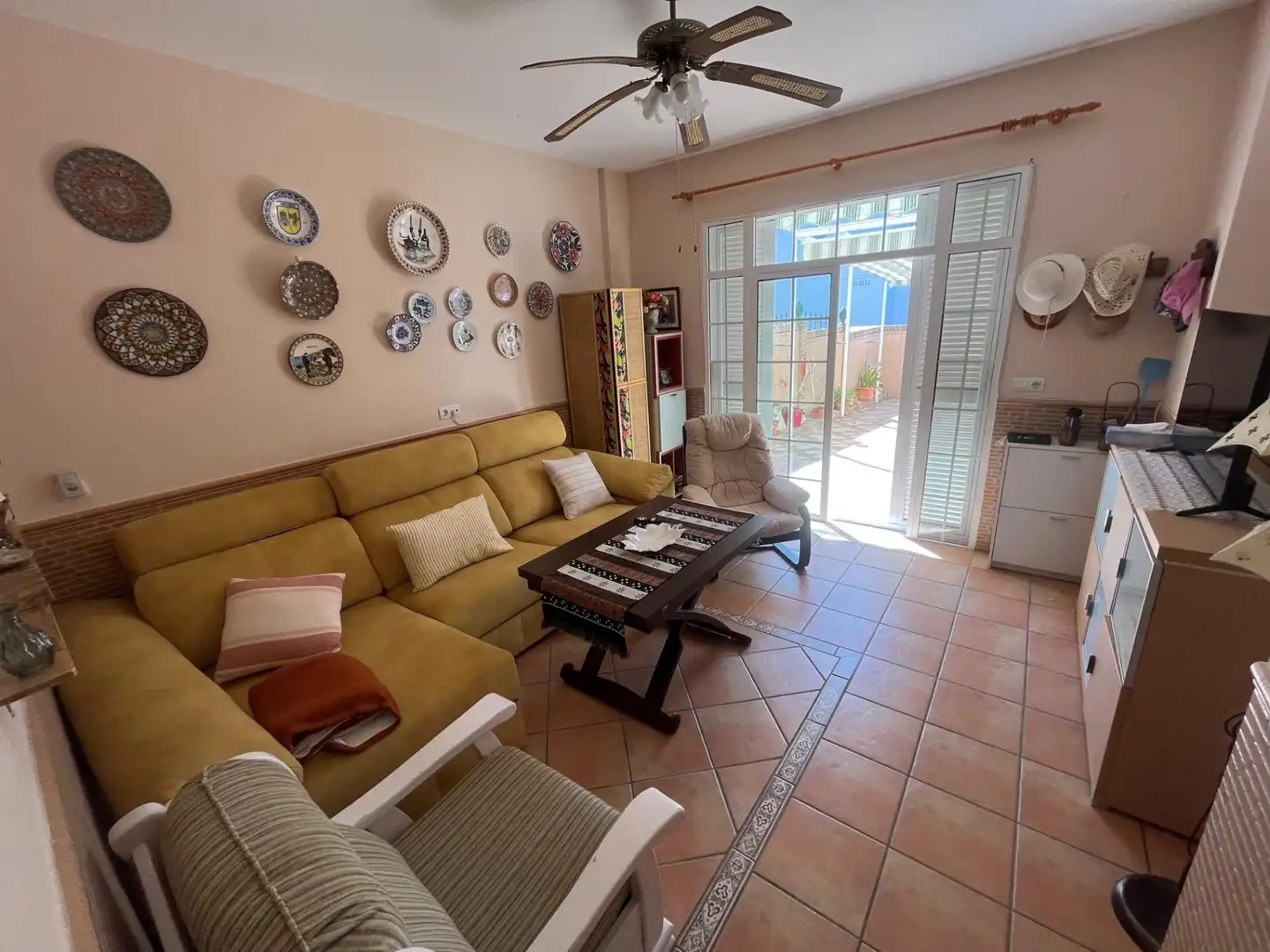 Maison mitoyenne avec terrasse à vendre à El Portil
