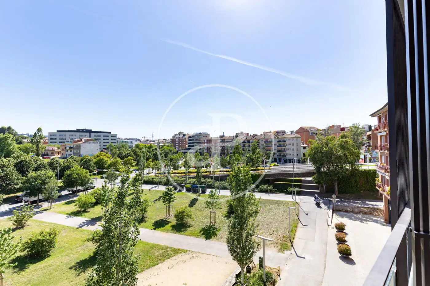 Außenansicht von Wohnung zum Verkauf in Sant Cugat del Vallès mit Klimaanlage, Heizung und Balkon