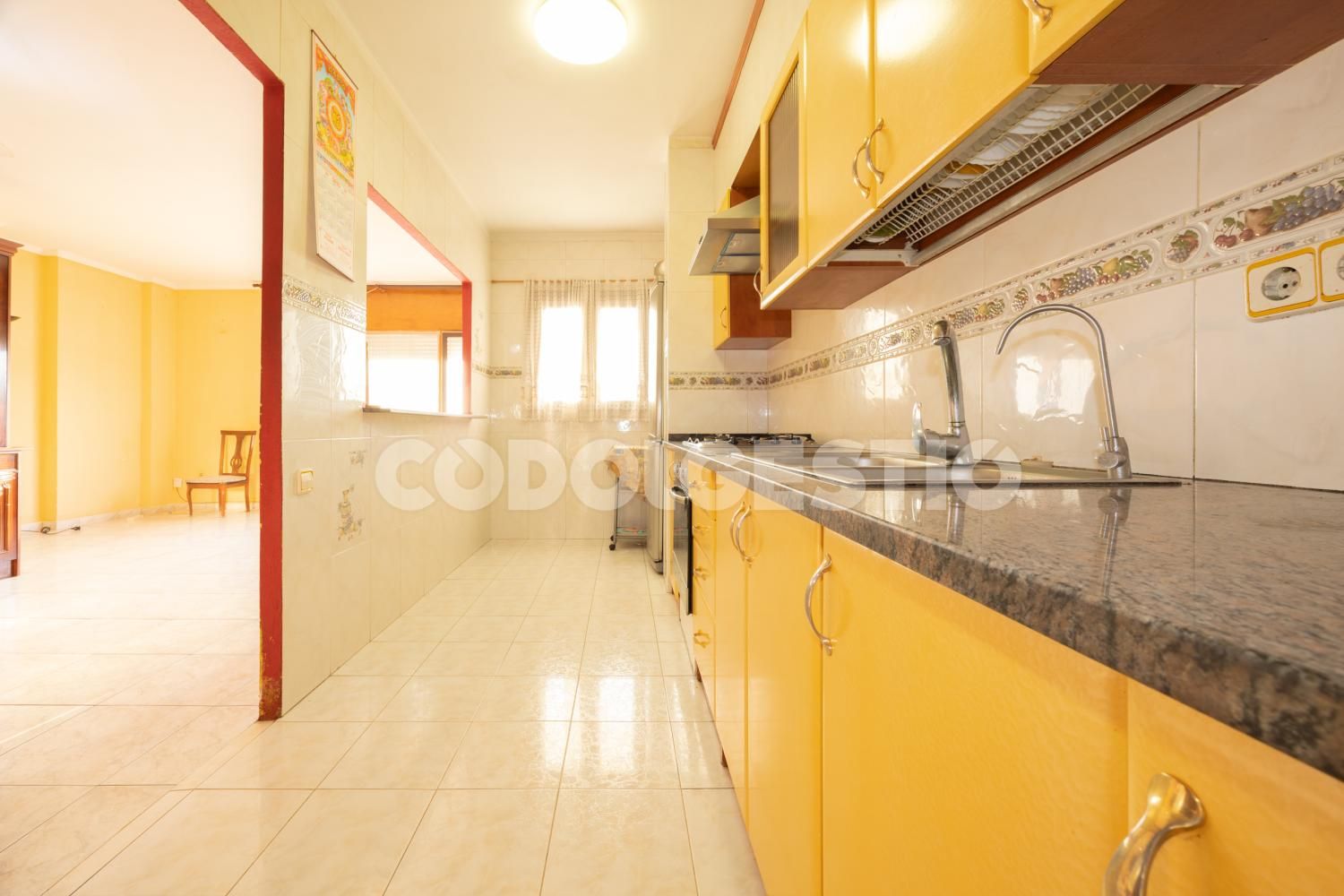 Kitchen of Flat for sale in Torelló  with Balcony
