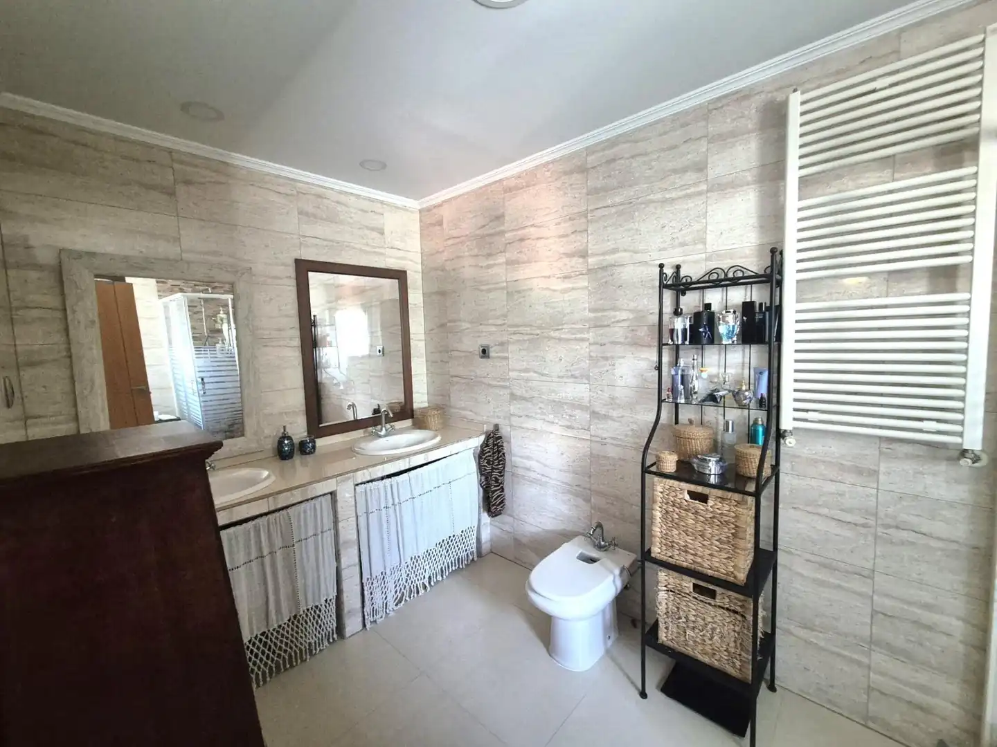 Baño de Casa o chalet en venta en Aldea del Fresno con Aire acondicionado, Calefacción y Terraza