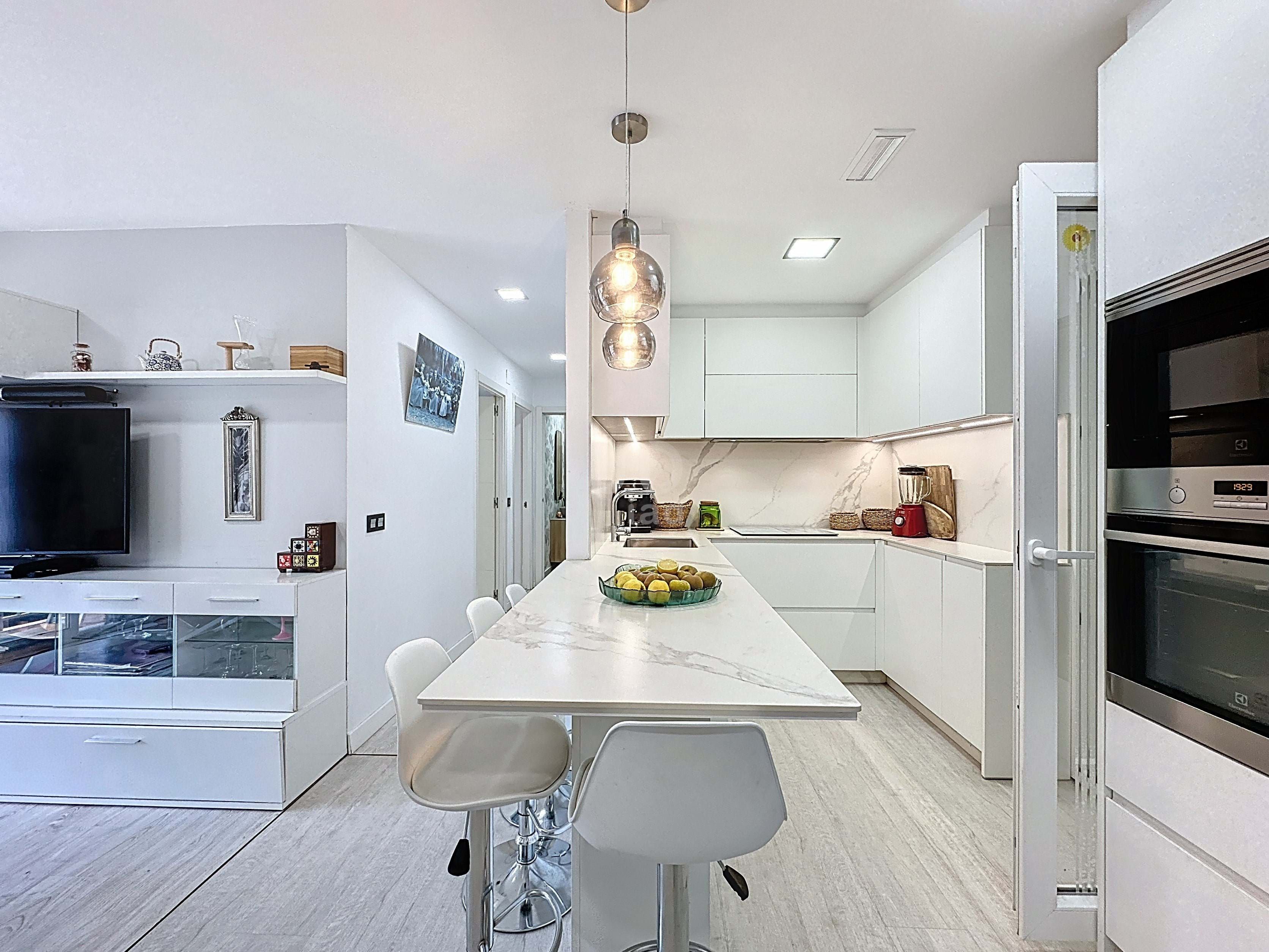 Cocina de Piso en venta en Poio con Calefacción