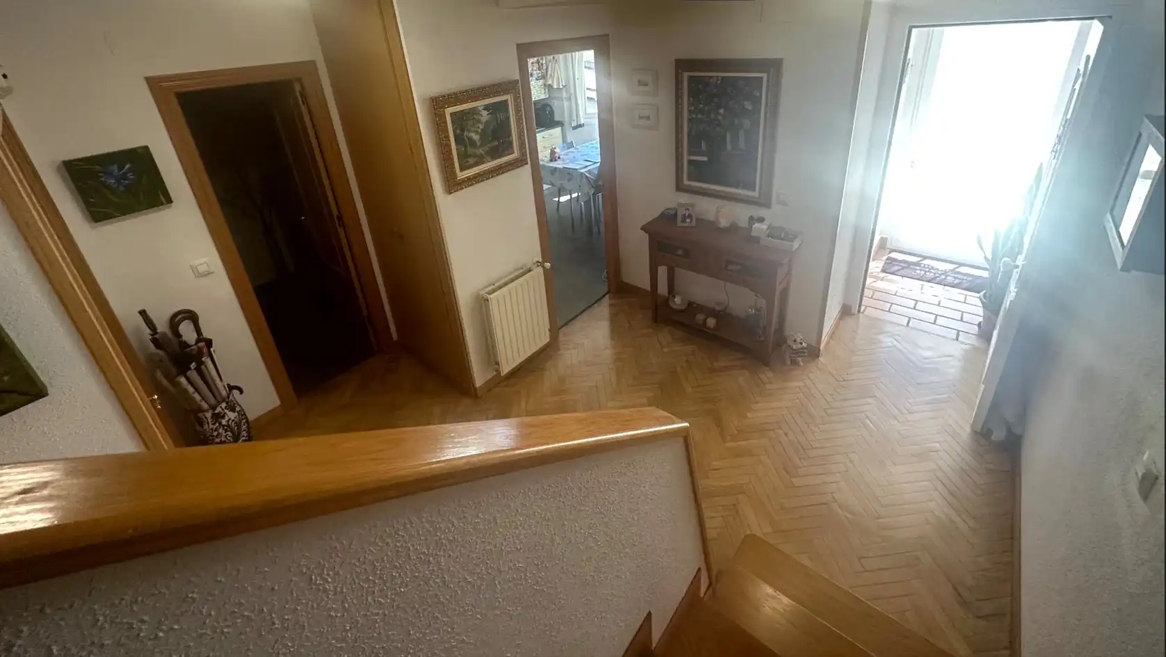 Einfamilien-Reihenhaus zum Verkauf in Algete mit Klimaanlage, Heizung und Privatgarten