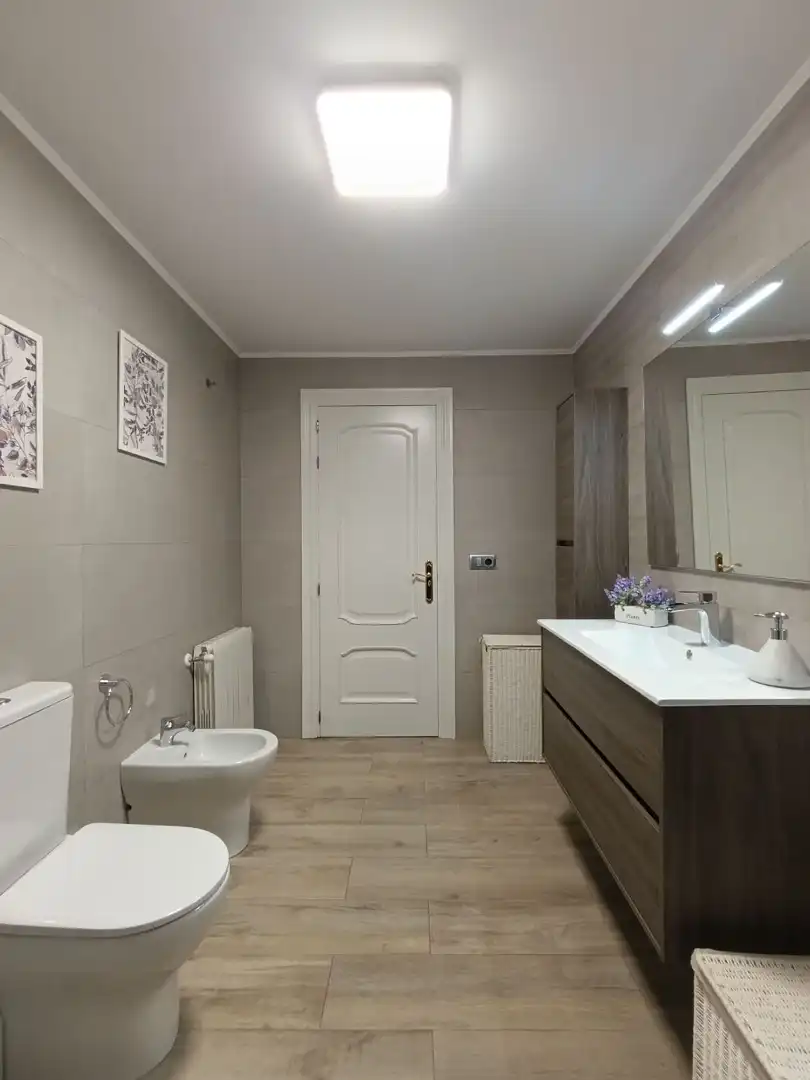 Baño de Casa o chalet en venta en Ciudad Real con Aire acondicionado, Calefacción y Parquet