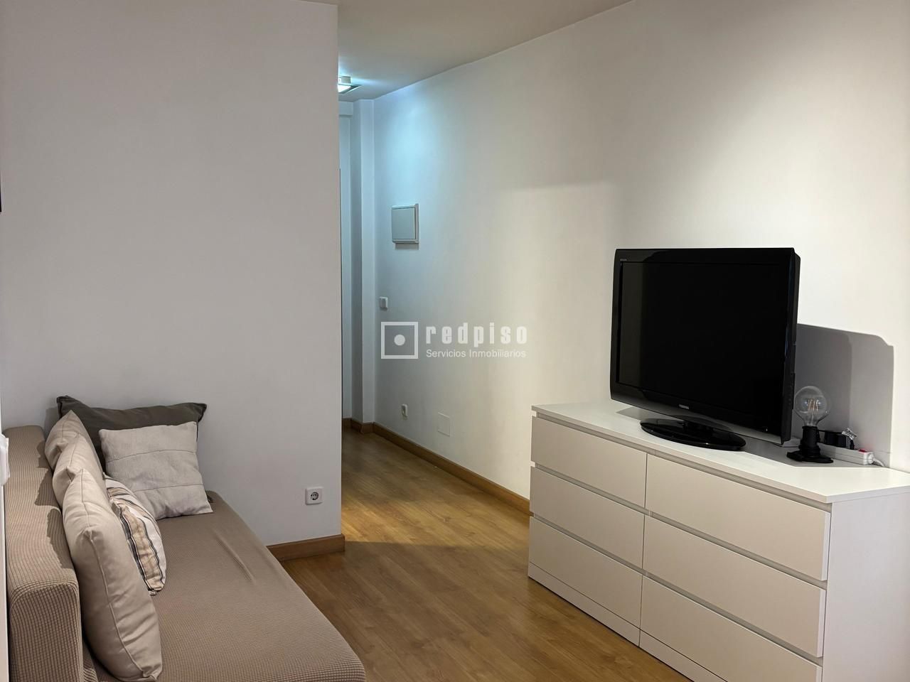 Habitación de Piso de alquiler en  Madrid Capital con Parquet