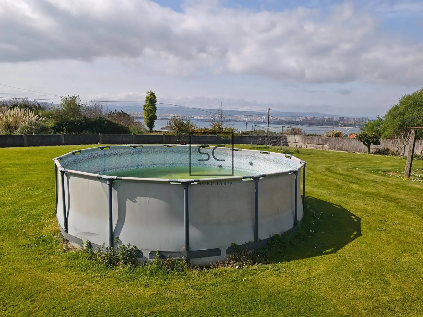 Piscina de Casa o chalet en venta en Fene con Jardín privado, Terraza y Trastero