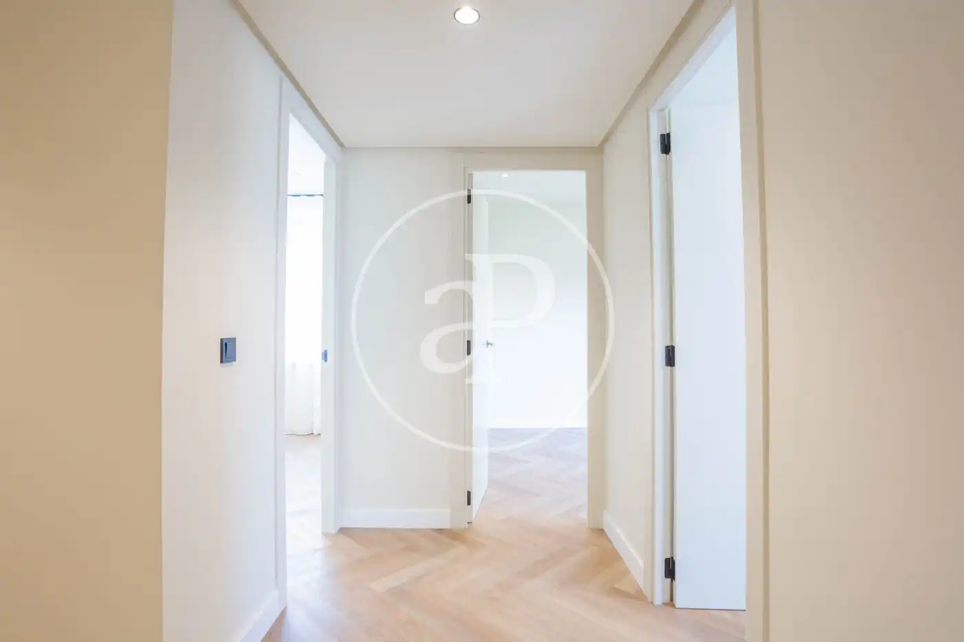 Flat for rent in Barcelona  with Air Conditioner, Heating and Private garden