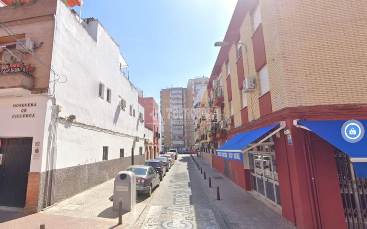 Exterior view of Flat for sale in  Sevilla Capital