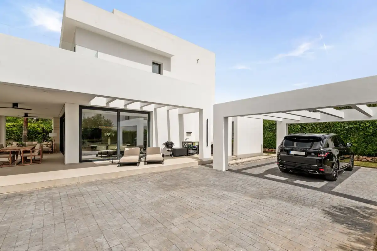 Detached house with pool for sale in Valtocado - La Alquería - La Atalaya, imagen 3