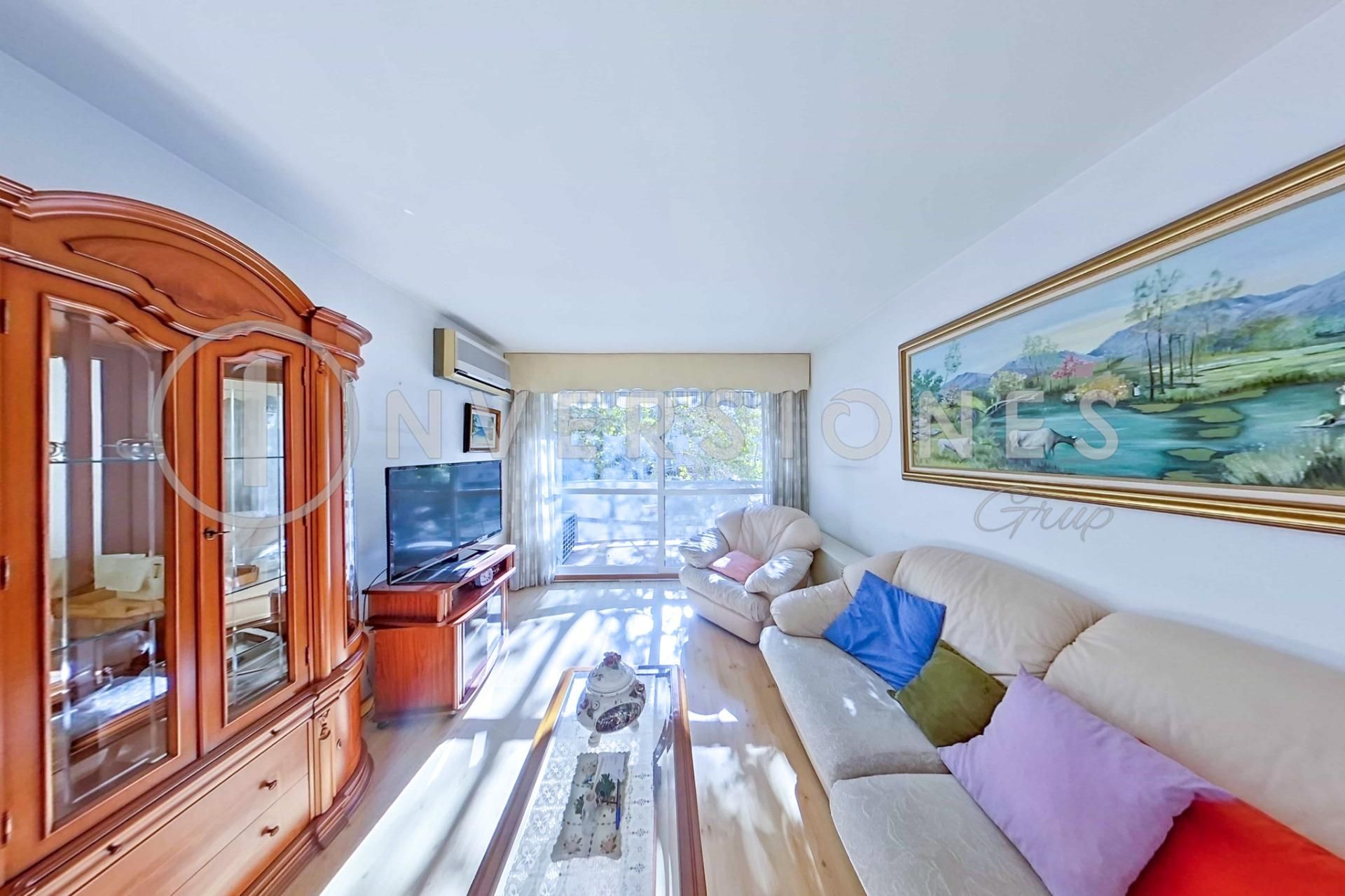 Flat for sale in  ESPANYA, Serraparera