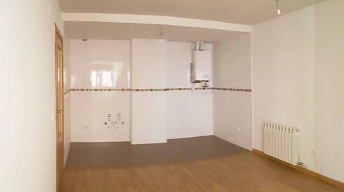 Foto 2 de Àtic de lloguer amb opció a compra a Plaza Mariano Ibáñez Basanta, 1, Tudela de Duero, Valladolid