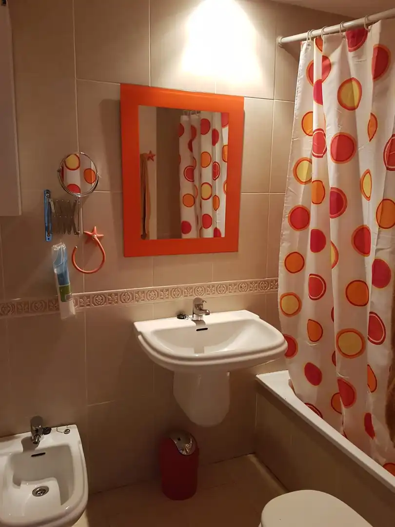Baño de Ático de alquiler en Roquetas de Mar con Aire acondicionado, Calefacción y Terraza