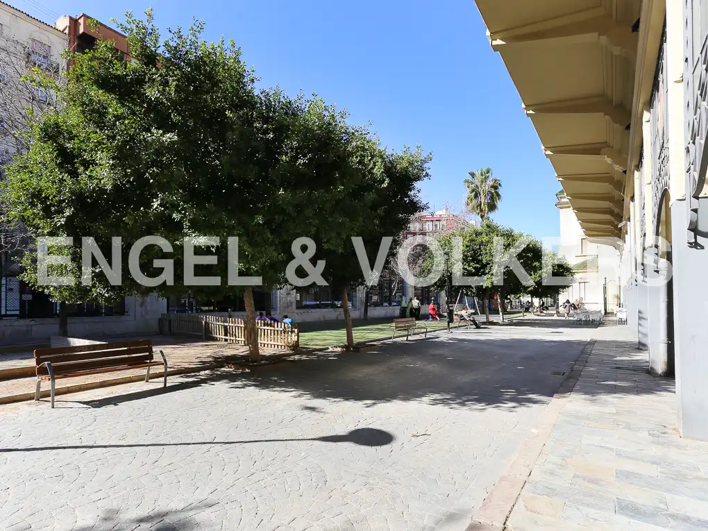 Vista exterior de Piso en venta en Valencia con Aire acondicionado, Calefacción y Parquet