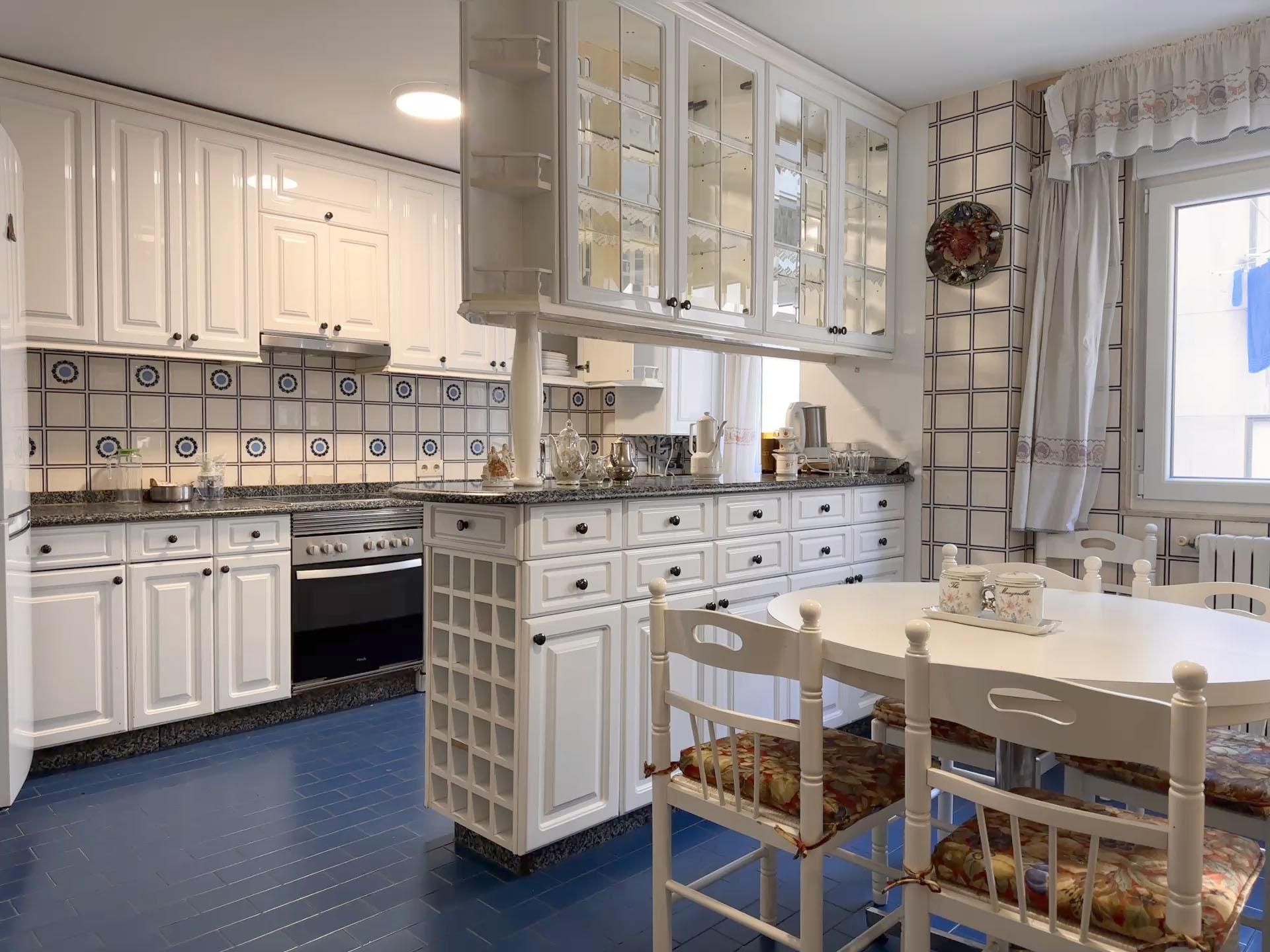 Piso en venta en de Eduardo Pondal, Ensanche - Sar