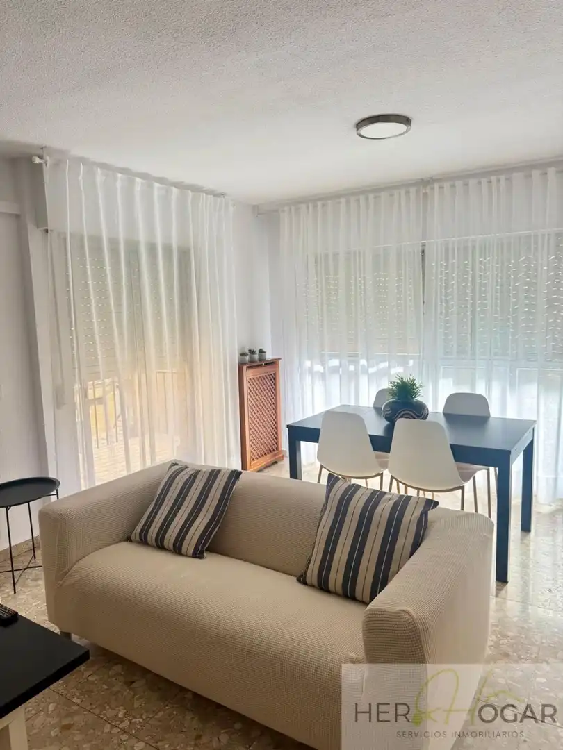 Sala de estar de Piso de alquiler en Toledo con Aire acondicionado, Calefacción y Parquet