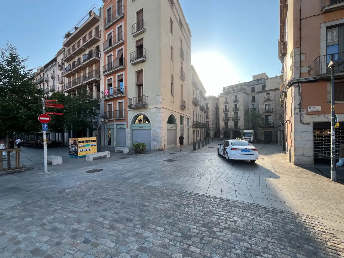 Außenansicht von Geschaftsraum zur Miete in Girona