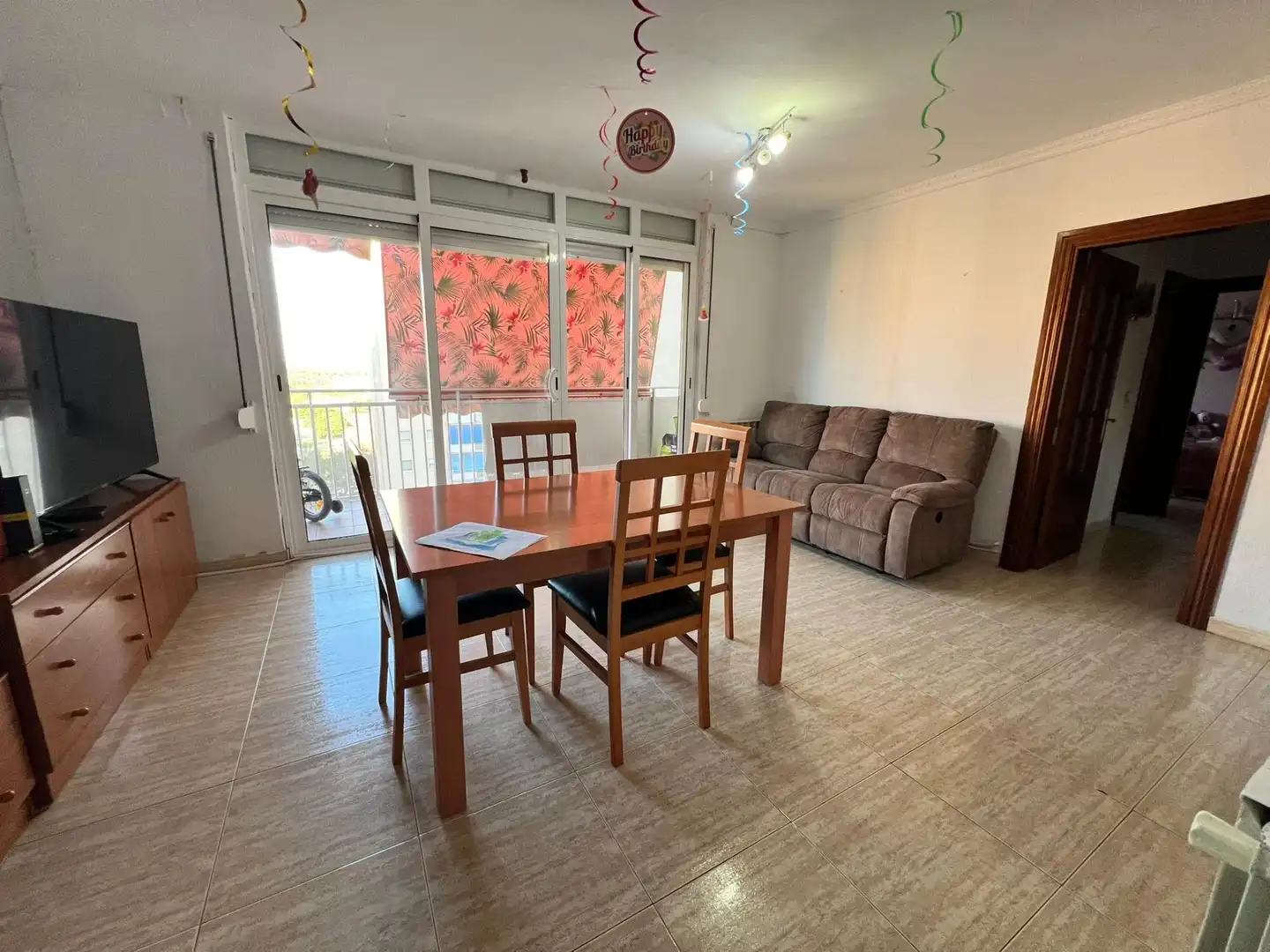 Sala de estar de Piso en venta en Sabadell con Parquet y Balcón