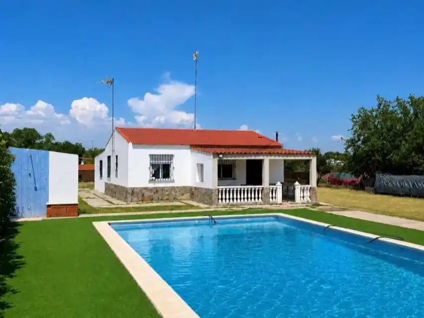 Piscina de Piso en venta en Carretera de Sevilla - Los Montitos