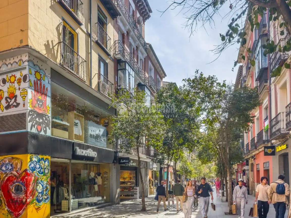 Vista exterior de Piso en venta en Madrid