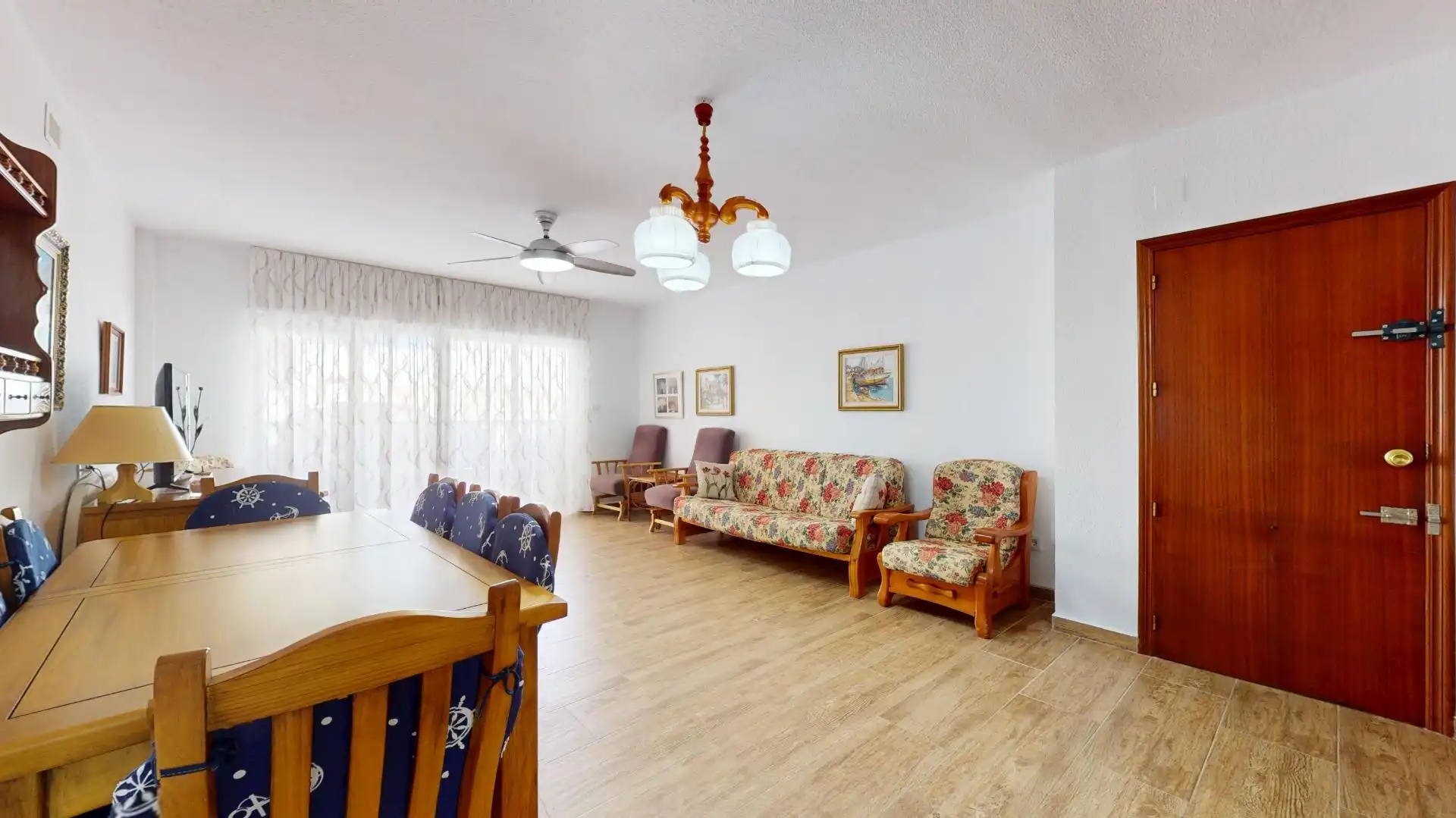 Sala d'estar de Casa adosada en venda en Pilar de la Horadada amb Jardí privat i Terrassa