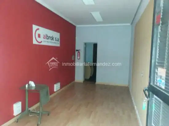 Local comercial en venda a Casco Antiguo