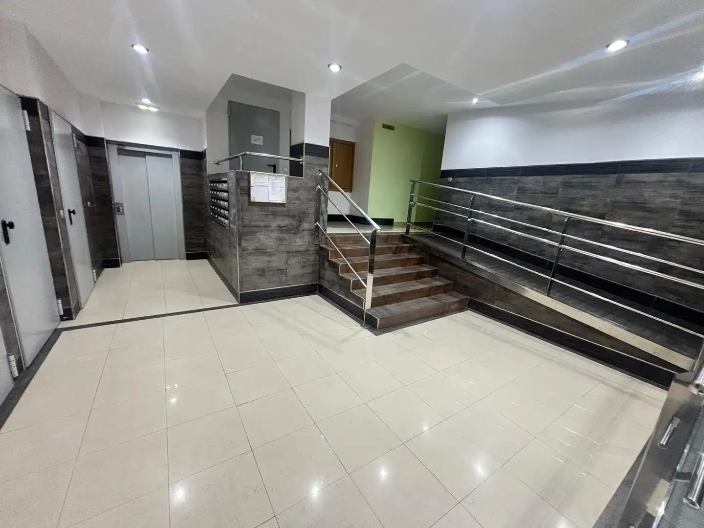 Piso en venta en Oviedo  con Calefacción, Parquet y Trastero