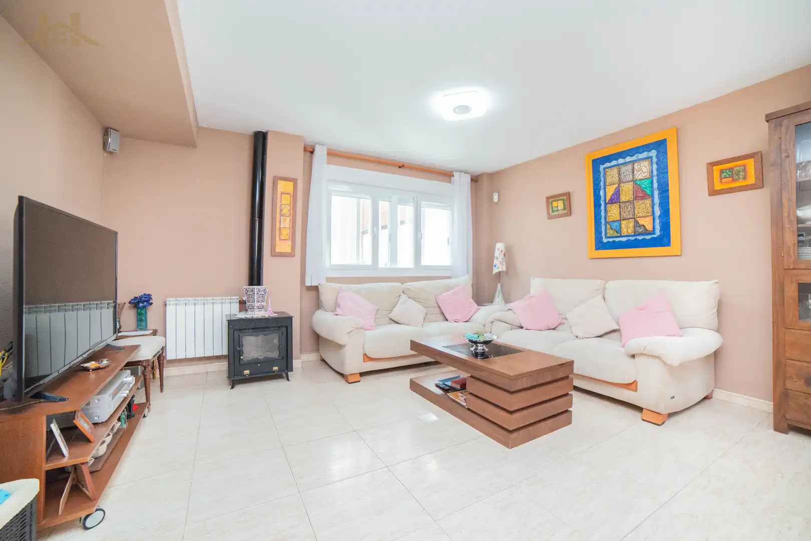 Sala de estar de Casa adosada en venta en Cubas de la Sagra con Calefacción, Jardín privado y Piscina
