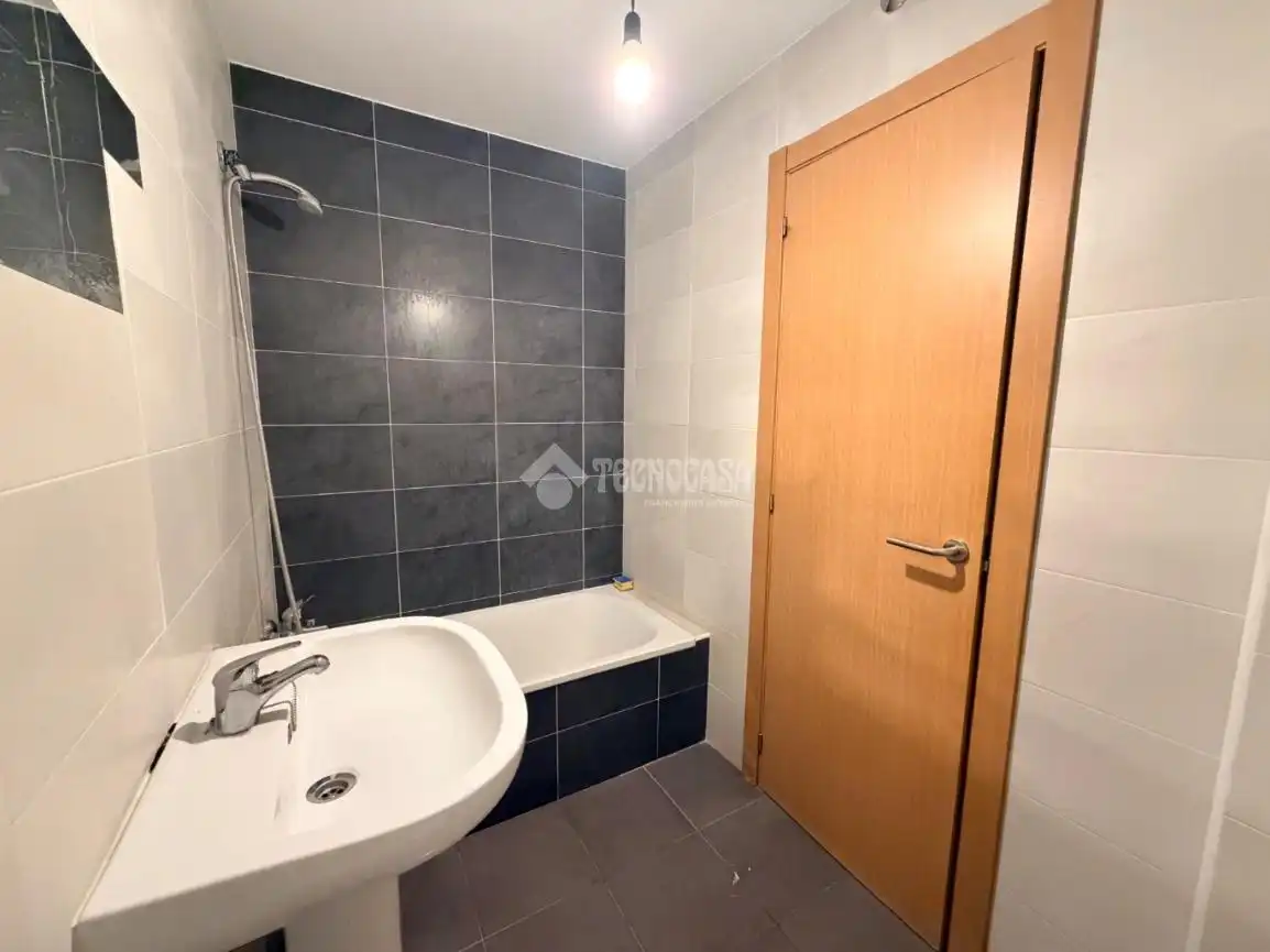 Baño de Piso en venta en Arredondo con Calefacción y Piscina comunitaria