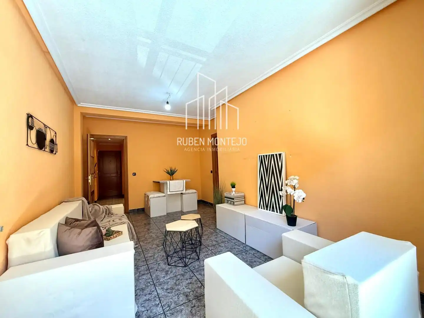 Vista exterior de Piso en venta en Santa Marta de Tormes con Calefacción y Terraza