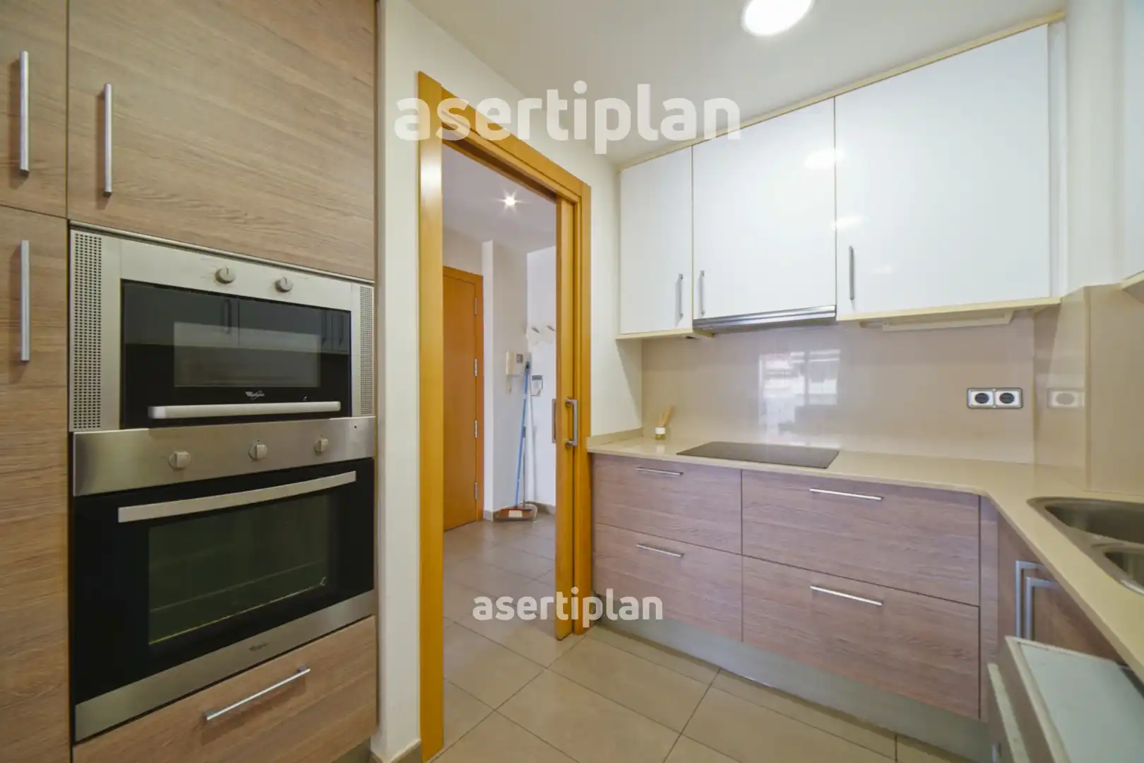 Wohnung zur Miete in Camí Ral de la Mercè, Centre