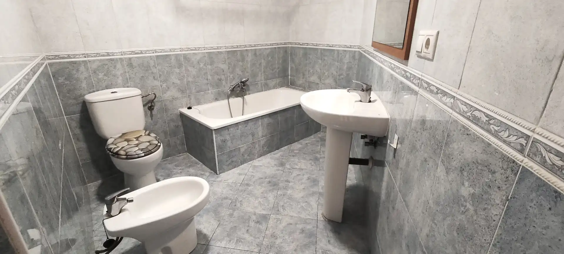 Bathroom of Ground floor for sale in Alicante / Alacant  with Terrace and Community pool