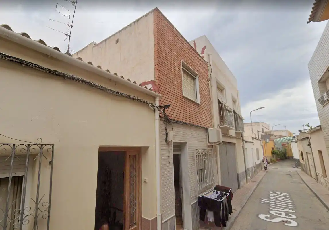 Villa zum Verkauf in SEVILLANA