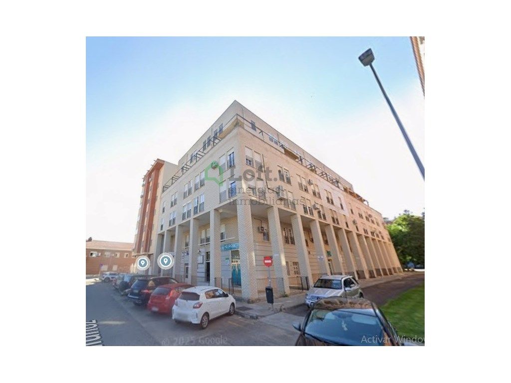 Vista exterior de Àtic en venda en Badajoz Capital amb Aire condicionat, Calefacció i Terrassa