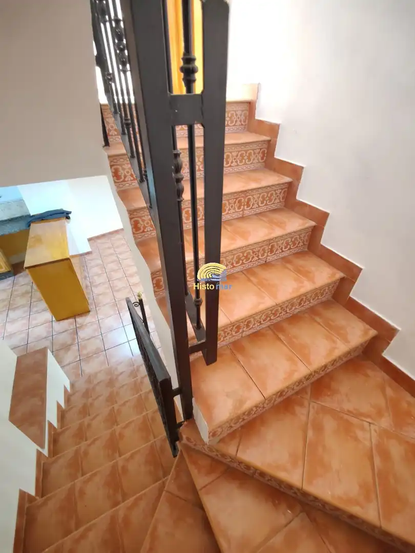 Casa o xalet en venda en Sagunto / Sagunt amb Aire condicionat, Terrassa i Balcó