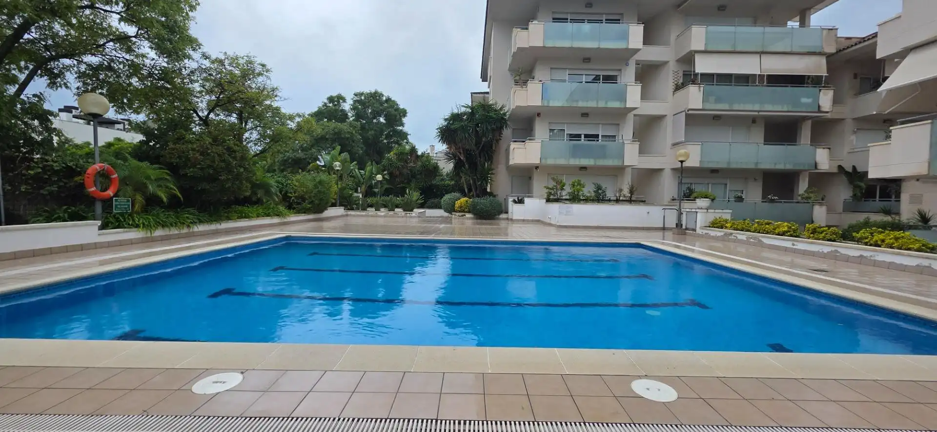 Piscina de Apartamento en venta en Sitges con Aire acondicionado, Calefacción y Jardín privado