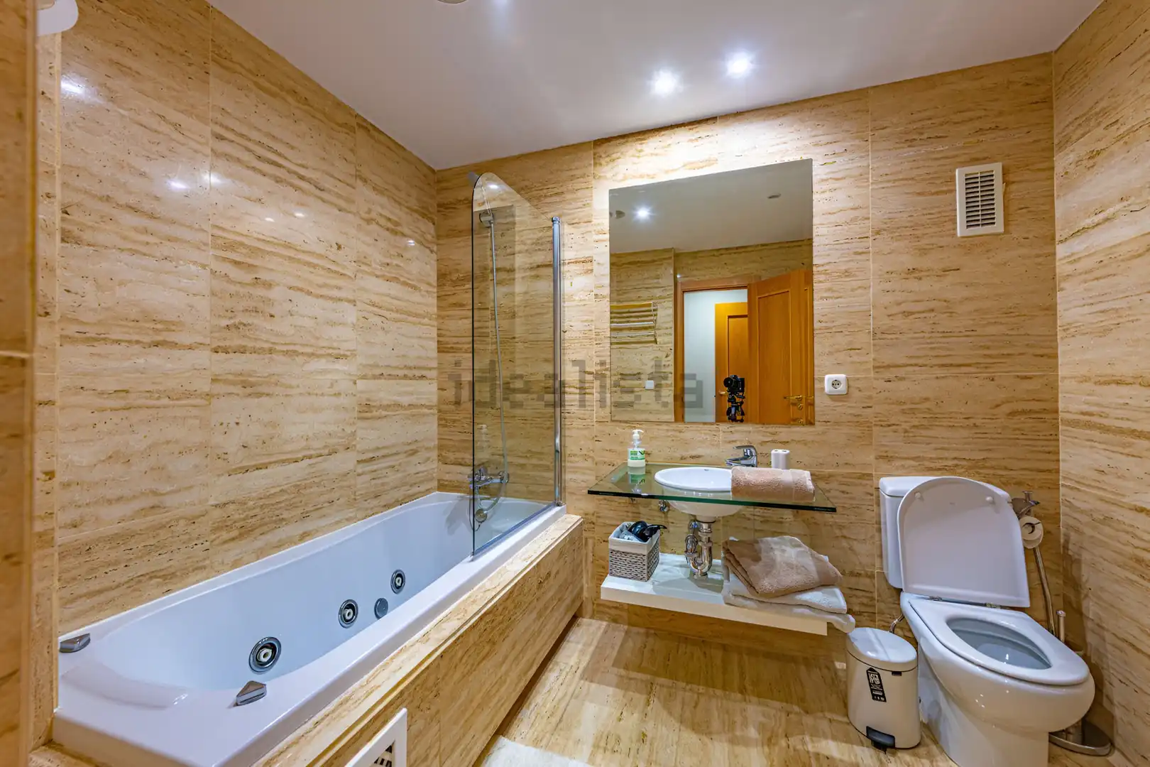 Apartamento con piscina en venta en Selwo, imagen 22