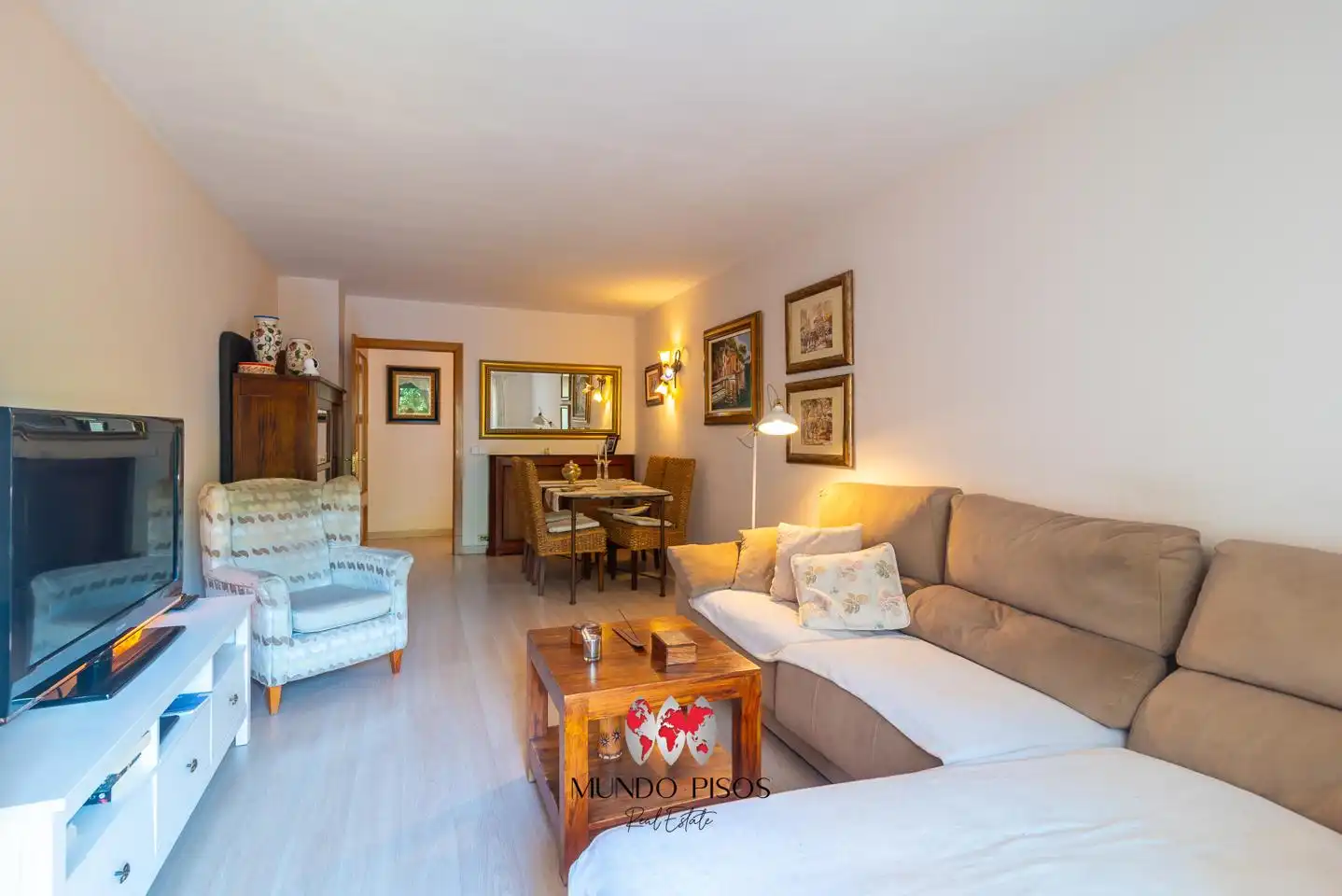 Living room of Flat for sale in  Palma de Mallorca  with Air Conditioner, Heating and Parquet flooring