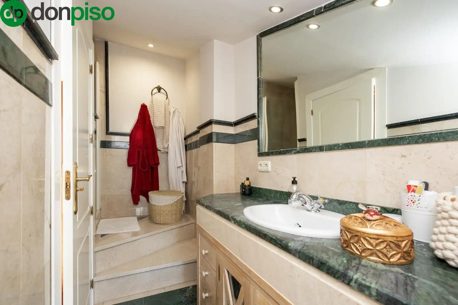 Bathroom of Detached homes for sale in Granada  with Air Conditioner, Heating and Terrace