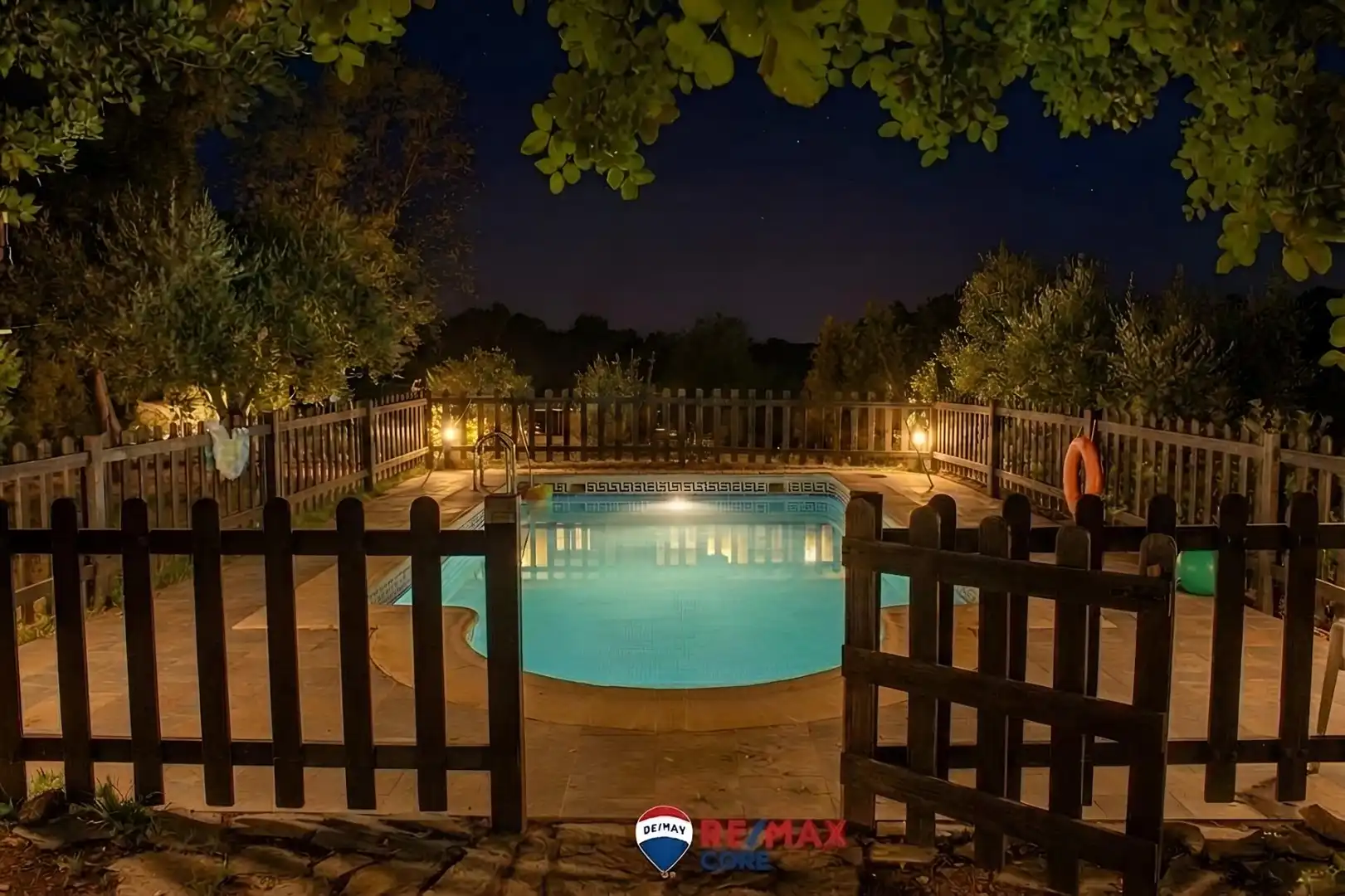 Piscina de Casa o xalet en venda en Puebla de Obando amb Aire condicionat, Calefacció i Jardí privat