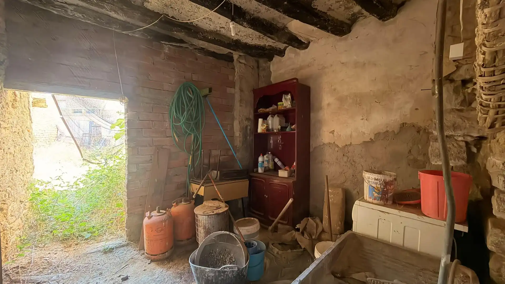 Casa aparellada amb jardí en venda a Ontiñena, imagen 8