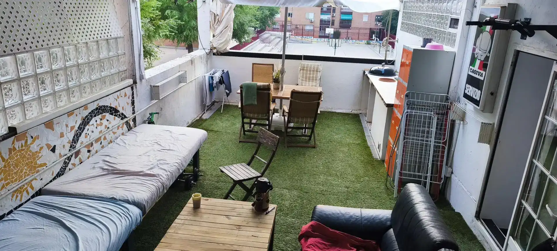 Terrassa de Casa o xalet per a compartir en Madrid amb Aire condicionat, Parquet i Traster