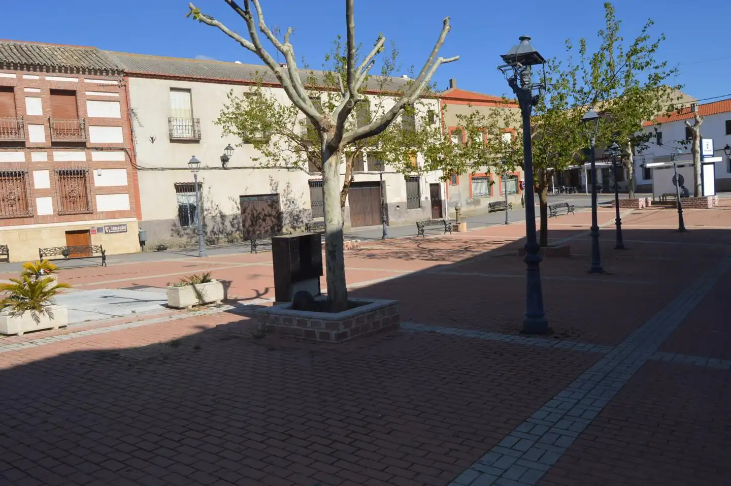 Country homes for sale in Plaza Del Parador,, Saelices