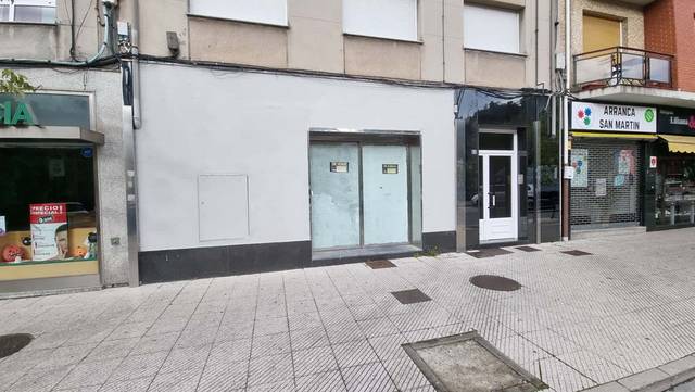 Local comercial en Venta en Paseo San Martín en San Martín del Rey Aurelio