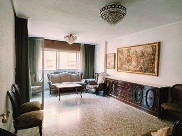 Piso con balcón en venta en Centro